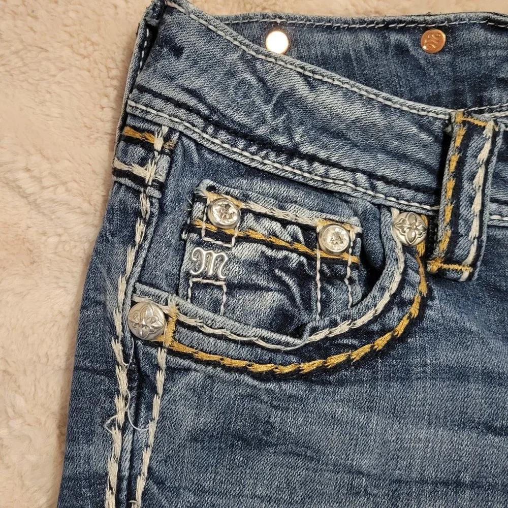 Miss Me Signature Cuffed Capri Jeans Size: 25 - Picture 2 of 13